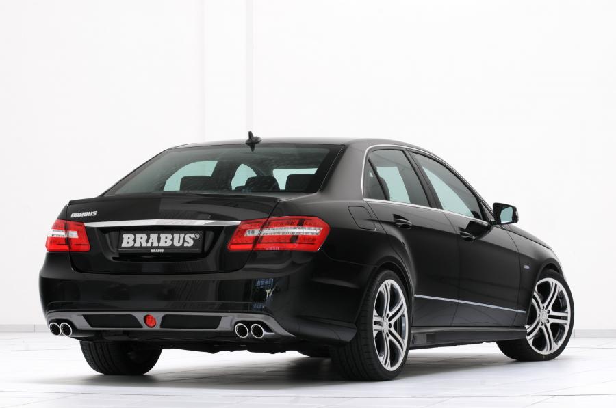  Mercedes-Benz E-Class AMG by Brabus 2011 года  (фото 4 из 6)